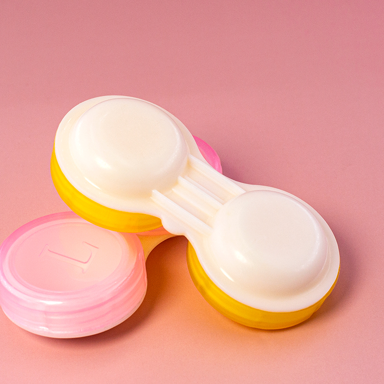 Contact Lens Cases Detail